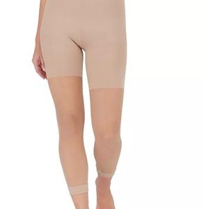 Spanx tummy control power capri —new